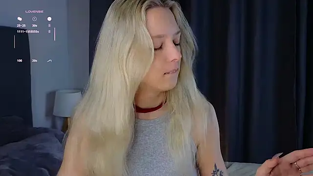 Snapshot of EngelFugler chatting on 15, 9, 2025 EngelFugler online show from 15, 9, 2025