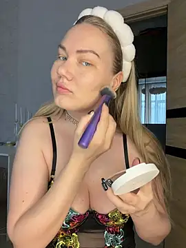 LianaCruz   online show from 20, 4, 2026
