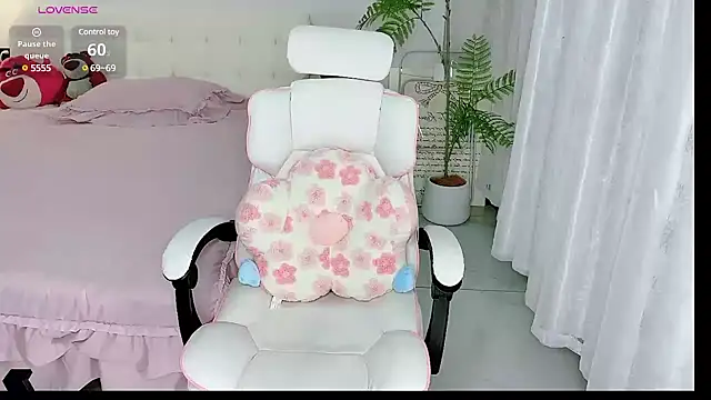 -Wendy   online show from 4, 3, 2025