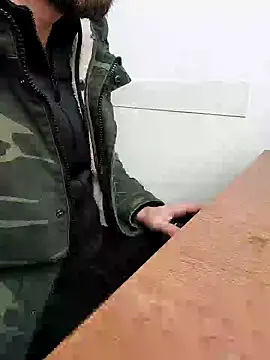 Snapshot of vasin12788bv chatting on 18, 2, 2025 vasin12788bv online show from 18, 2, 2025