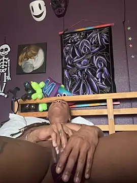 LoveInTransition online show from 13, 2, 2025