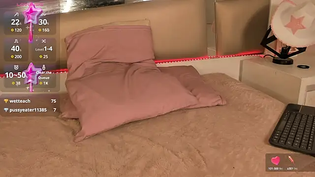 Snapshot of Mis__lola chatting on 4, 12, 2024 Mis lola online show from 4, 12, 2024