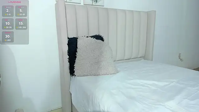 Snapshot of Kala_Alia chatting on 15, 9, 2025 Kala Alia online show from 15, 9, 2025