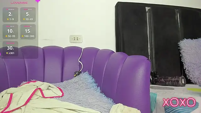 Snapshot of Kala_Alia chatting on 5, 11, 2025 Kala Alia online show from 5, 11, 2025