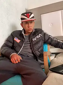 oiram27 online show from 21, 2, 2025