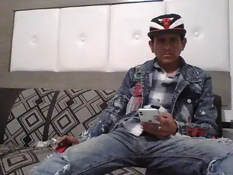 oiram27 online show from 6, 11, 2025