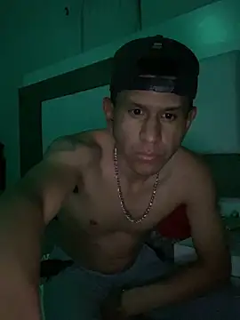 Snapshot of oiram27 chatting on 6, 4, 2026 oiram27 online show from 6, 4, 2026