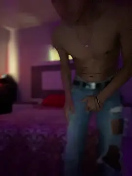 Snapshot of oiram27 chatting on 9, 4, 2026 oiram27 online show from 9, 4, 2026