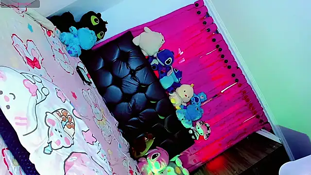 Thalia girl21 online show from 9, 2, 2026