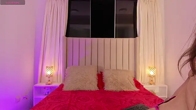 Snapshot of Aliison_Smith chatting on 28, 3, 2026 Aliison Smith online show from 28, 3, 2026