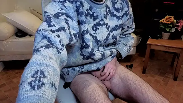 Snapshot of SteveStiffbone chatting on 16, 12, 2025 SteveStiffbone online show from 16, 12, 2025