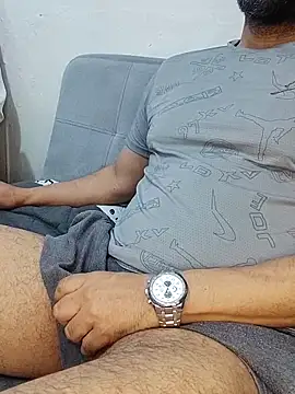 Snapshot of bruce_bigg chatting on 30, 5, 2026 bruce bigg online show from 30, 5, 2026