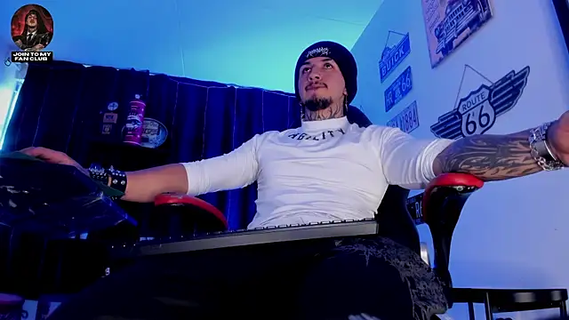 Snapshot of the_beast_master_ chatting on 11, 4, 2026 the beast master online show from 11, 4, 2026