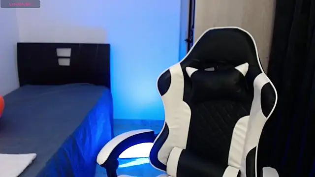 Snapshot of abigail_monore_ chatting on 25, 4, 2026 abigail monore online show from 25, 4, 2026