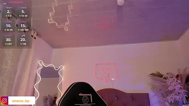 Snapshot of Amara_tay chatting on 15, 4, 2026 Amara tay online show from 15, 4, 2026