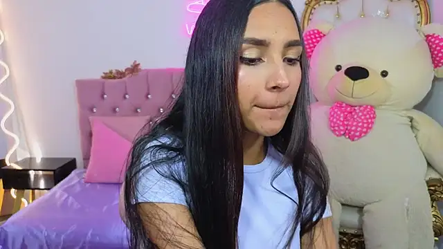 Jazmin tay online show from 25, 1, 2025