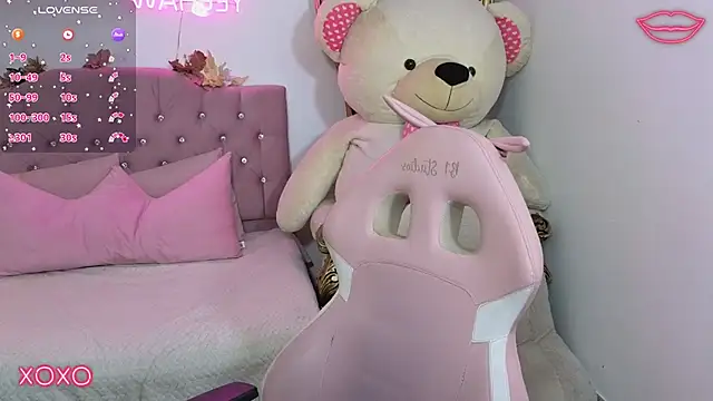 Jazmin tay online show from 5, 3, 2025