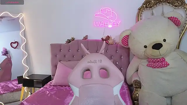 Jazmin tay online show from 8, 3, 2025