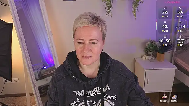 Snapshot of Nika_Smit chatting on 27, 3, 2026 Nika Smit online show from 27, 3, 2026