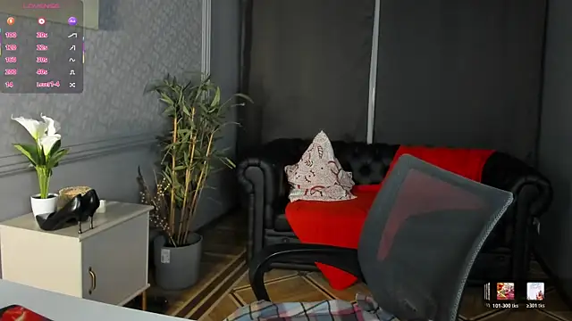Snapshot of Nika_Smit chatting on 21, 6, 2026 Nika Smit online show from 21, 6, 2026