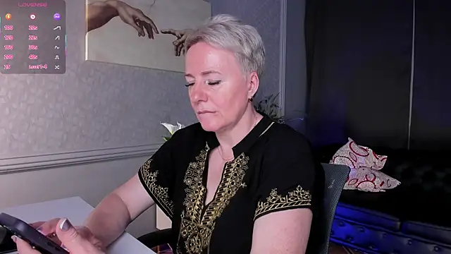 Snapshot of Nika_Smit chatting on 26, 6, 2026 Nika Smit online show from 26, 6, 2026