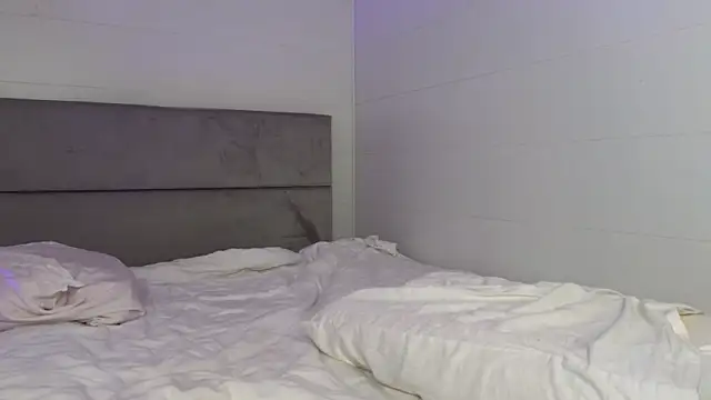Megan Kira online show from 18, 6, 2026