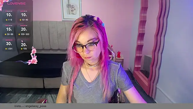 Snapshot of abril_ch_ chatting on 25, 10, 2025 abril ch online show from 25, 10, 2025