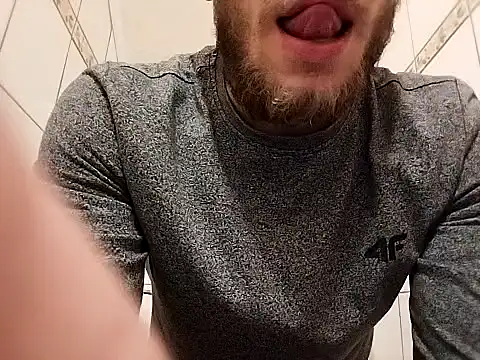 Snapshot of hoot_denis28 chatting on 8, 12, 2024 hoot denis28 online show from 8, 12, 2024