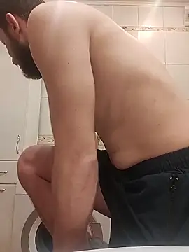 Snapshot of hoot_denis28 chatting on 2, 3, 2026 hoot denis28 online show from 2, 3, 2026