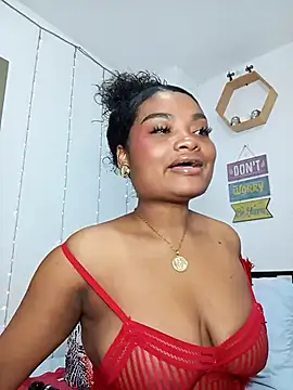 Snapshot of gianna_smith chatting on 16, 11, 2025 gianna smith online show from 16, 11, 2025