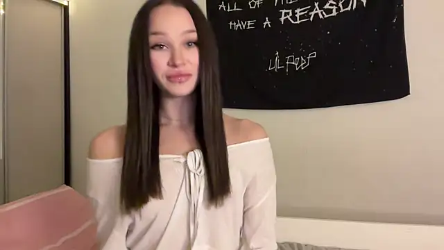 ur molly online show from 13, 11, 2025