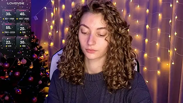 Snapshot of lady_curls chatting on 22, 12, 2024 lady curls online show from 22, 12, 2024