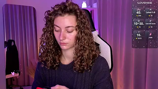 Snapshot of lady_curls chatting on 24, 1, 2025 lady curls online show from 24, 1, 2025