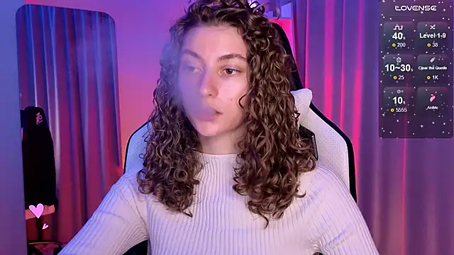 Snapshot of lady_curls chatting on 28, 1, 2025 lady curls online show from 28, 1, 2025