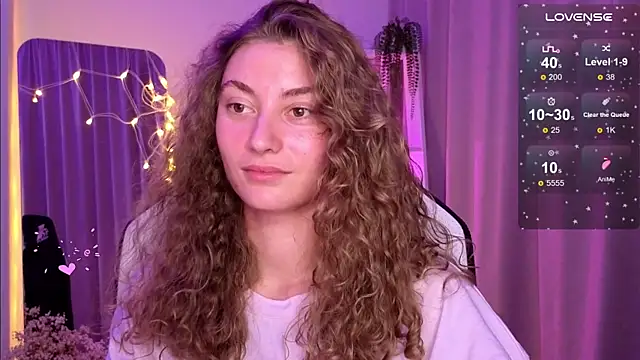 Snapshot of lady_curls chatting on 20, 3, 2025 lady curls online show from 20, 3, 2025