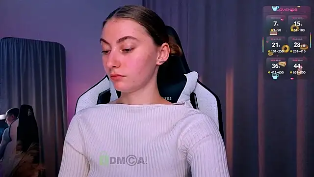 Snapshot of lady_curls chatting on 30, 9, 2025 lady curls online show from 30, 9, 2025