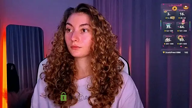 Snapshot of lady_curls chatting on 25, 10, 2025 lady curls online show from 25, 10, 2025