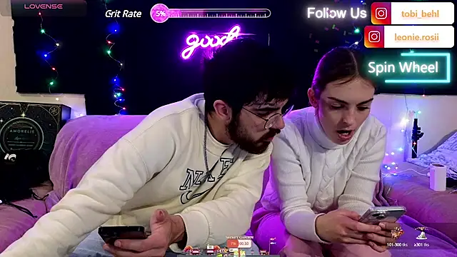 Snapshot of MrAndMrsSavage chatting on 2, 12, 2024 MrAndMrsSavage online show from 2, 12, 2024