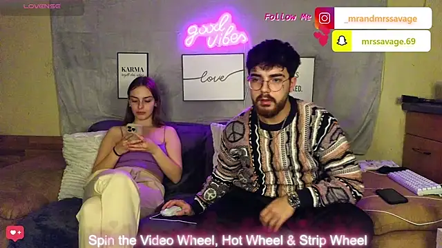 Snapshot of MrAndMrsSavage chatting on 14, 1, 2025 MrAndMrsSavage online show from 14, 1, 2025