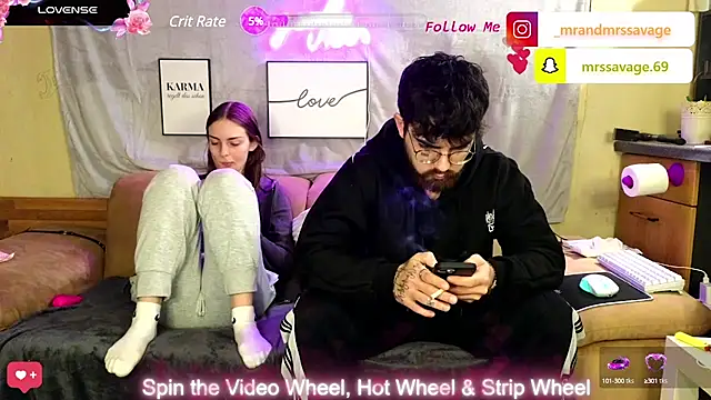 Snapshot of MrAndMrsSavage chatting on 23, 1, 2025 MrAndMrsSavage online show from 23, 1, 2025