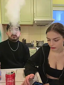 Snapshot of MrAndMrsSavage chatting on 23, 2, 2025 MrAndMrsSavage online show from 23, 2, 2025