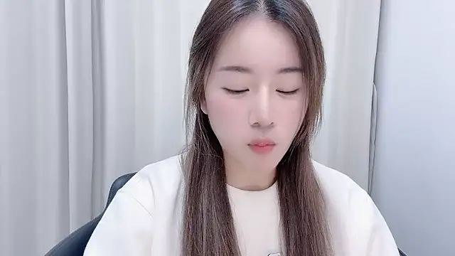 Snapshot of chloe-01 chatting on 17, 1, 2025 chloe-01 online show from 17, 1, 2025