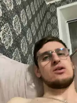 Snapshot of GrahamSouth chatting on 2, 2, 2025 GrahamSouth online show from 2, 2, 2025