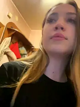 Emily the temptress  online show from 1, 12, 2024