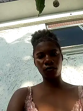 Yourlittlegirl19 online show from 17, 12, 2024