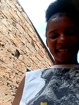 Yourlittlegirl19 online show from 16, 2, 2025
