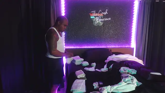 Dcrush17 online show from 16, 3, 2025