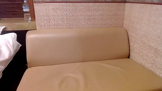 -YOME no IMOUTO- online show from 27, 2, 2025