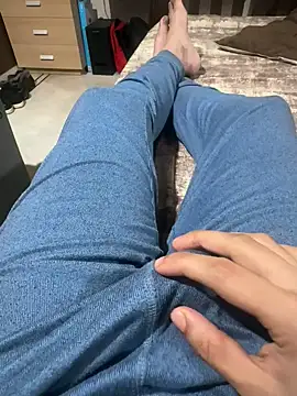 Snapshot of sonug0912 chatting on 4, 1, 2025 sonug0912 online show from 4, 1, 2025