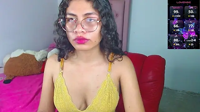 Snapshot of Cynthia_hazel chatting on 21, 3, 2025 Cynthia hazel online show from 21, 3, 2025